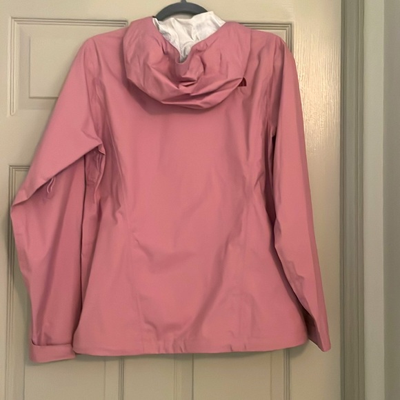 North Face Rain/ Wind Jacket. - Picture 6 of 7